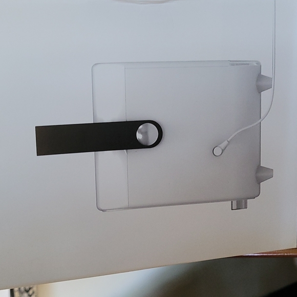 Desktop AC - Picture 3 of 11